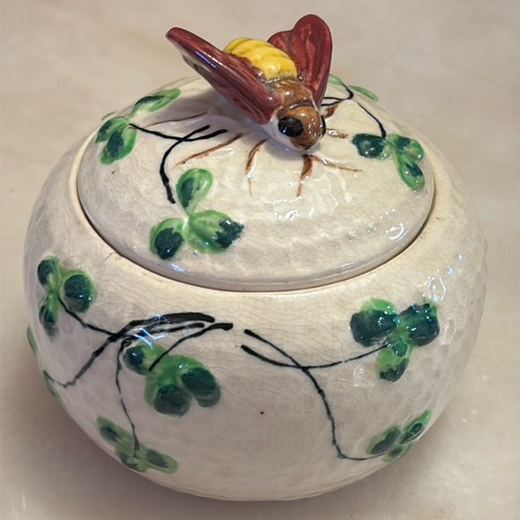 Vintage Other - JB Betson's china beehive sugar bowl with clover